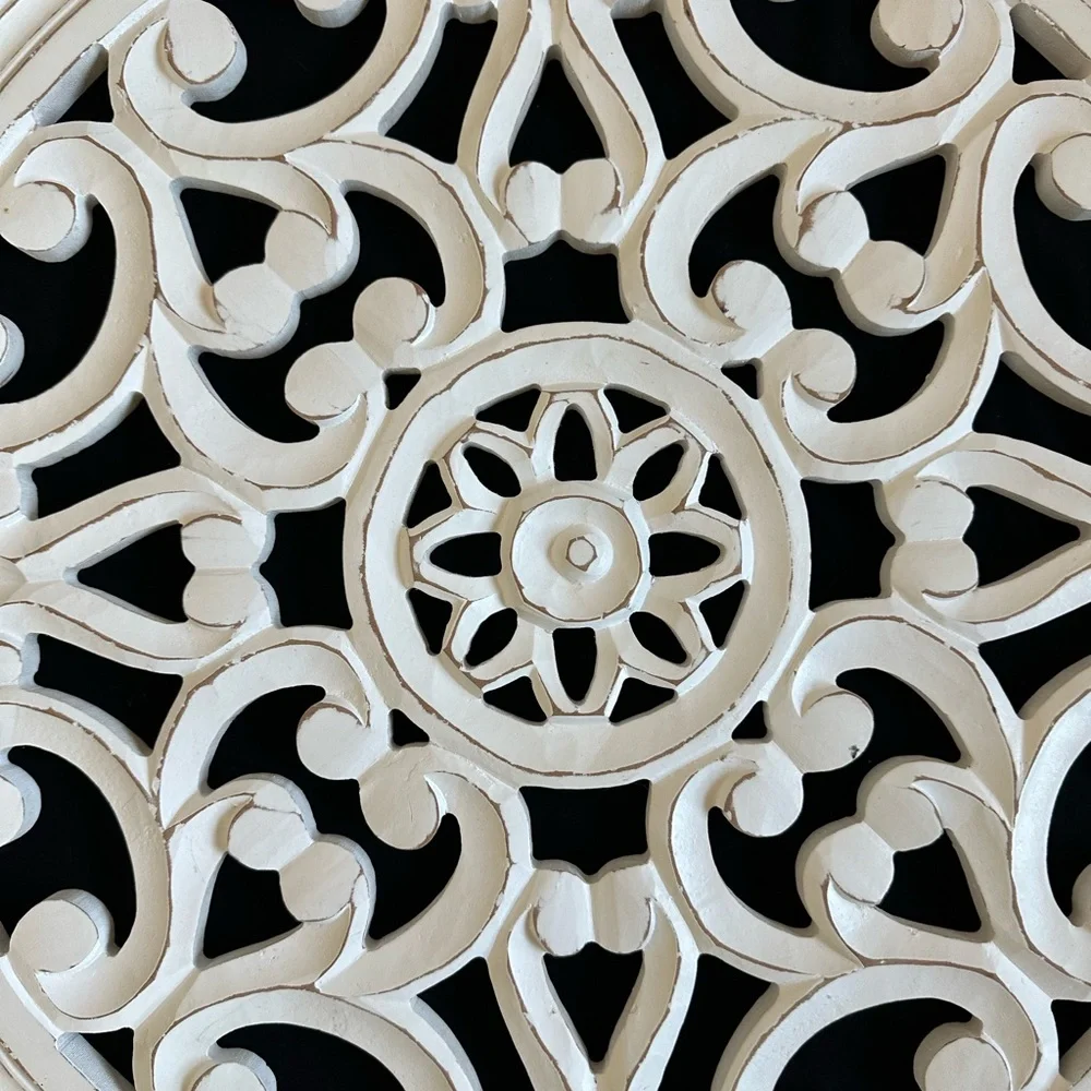 White Ornate Wall Decor 2 feet wide - Picture 3 of 16
